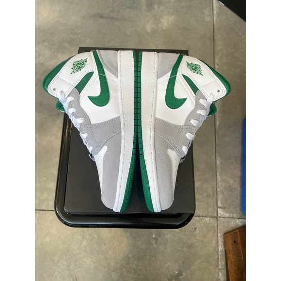 Jordan 1 Mid White Green Grey Sz 5.5 - Picture 6 of 8